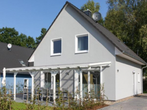 Holiday Home Müritz Ferienpark Röbel-18 by Interhome